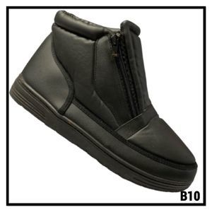 Women’s Size  L10W Black Arctic Snow Shoe